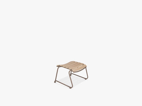 Fountainhead Ottoman - M70008